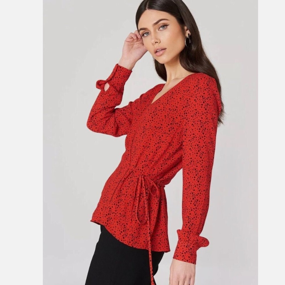 NWOT Anthropologie Just Female Ellen Blouse Size Large Red Wrap Z334-51